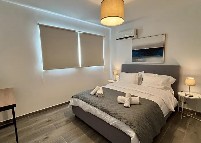 Villa Sunrise With Pool By Trulycyprus