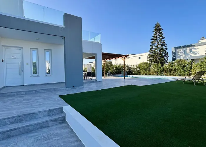 Sunrise With Pool By Trulycyprus Villa Perivolia